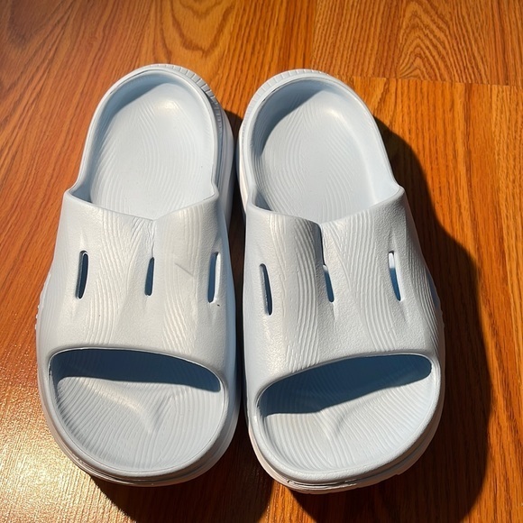 Hoka Shoes - HOKA Ora Recovery Slide 3. NEW